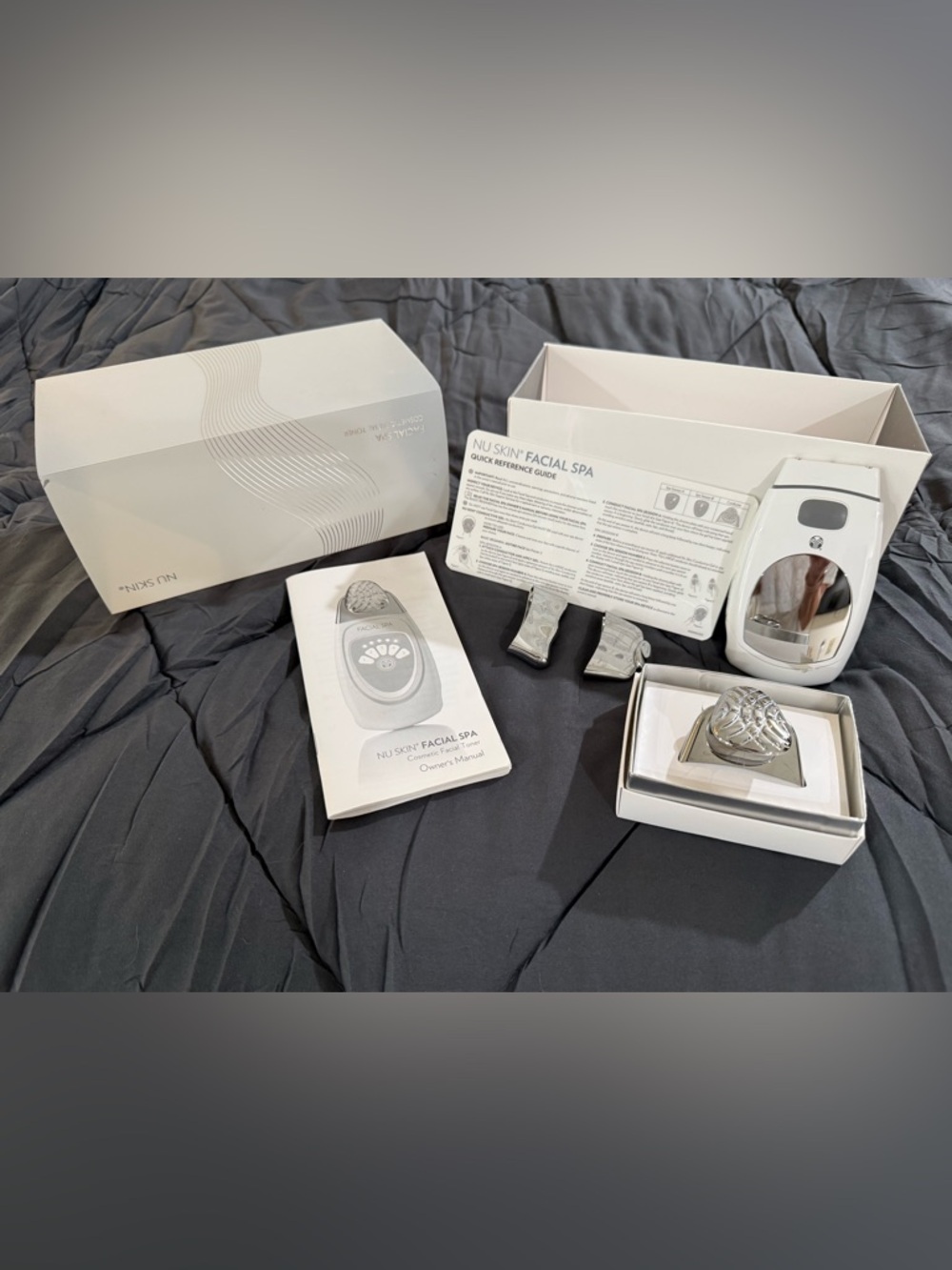 FACIAL SPA Handheld Skin Treatment Device in White and Gray